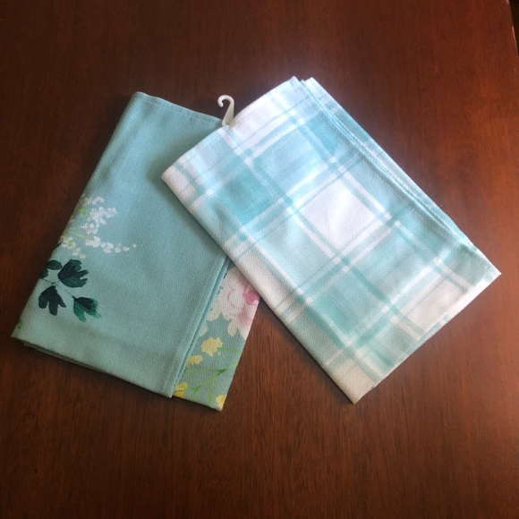 HOST PICK 🌸 Floral & Plaid 2-pc Kitchen Towel Set - Picture 4 of 6